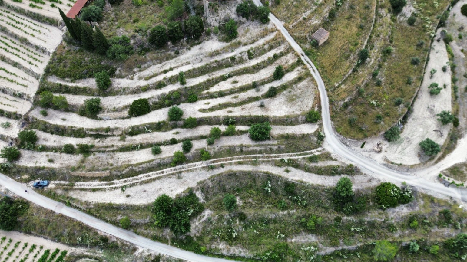 Rustic Building Plot with Approved License and Stunning Bernia Mountain Views in Benissa