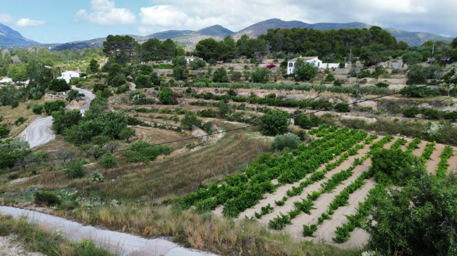 Rustic Building Plot with Approved License and Stunning Bernia Mountain Views in Benissa