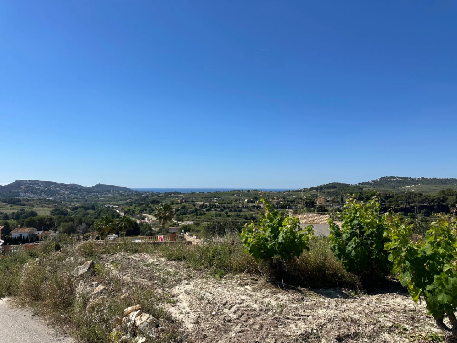 Exclusief Rustiek Perceel met Panoramisch Zeezicht in Teulada-Moraira
