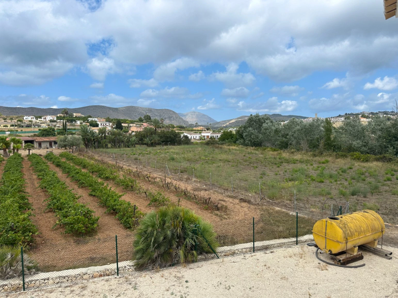Rural Finca for Sale in Font de l’Horta Teulada with Over 10,000m² Flat Land and Private Water Supply