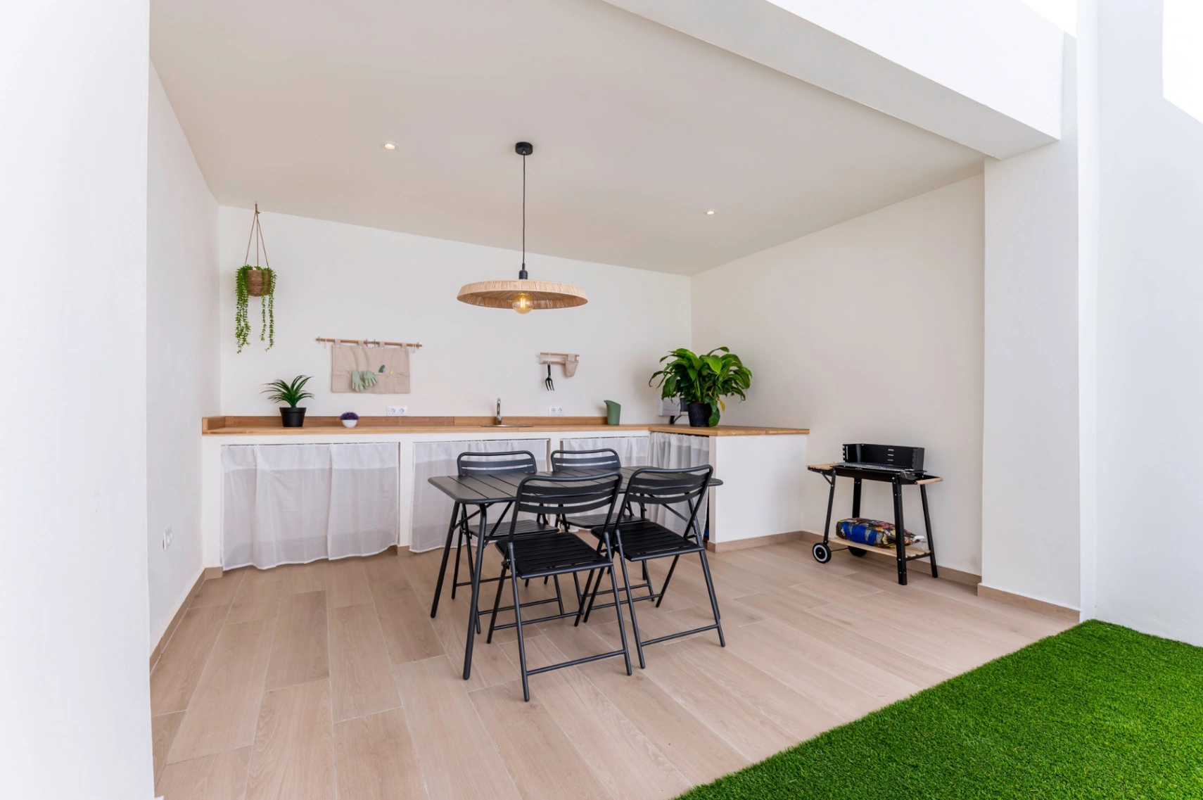 Casa con patio y piscina en Pego (Costa Blanca)
