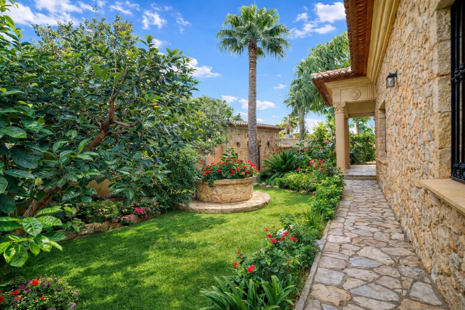 Vivienda familiar con zona wellness y gran garaje en Pego (Costa Blanca)