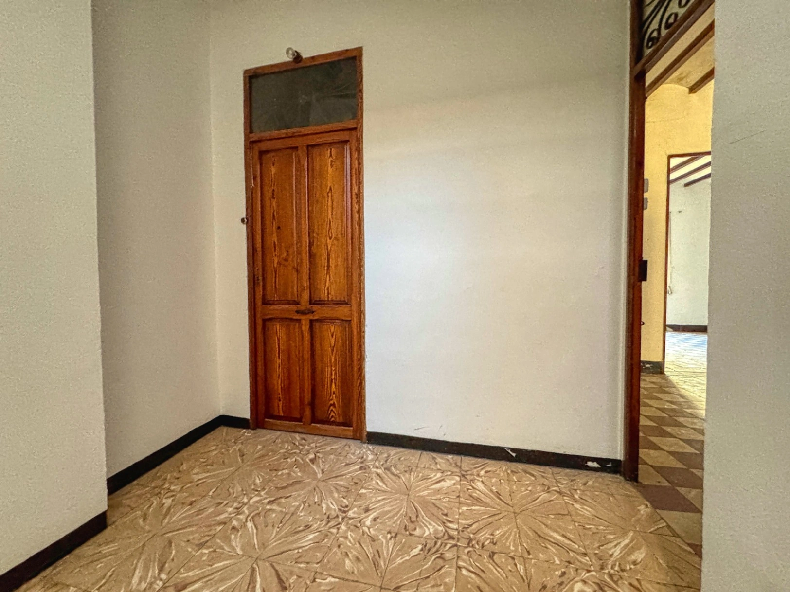 Inversión en la Costa Blanca, vivienda e ingresos económicos