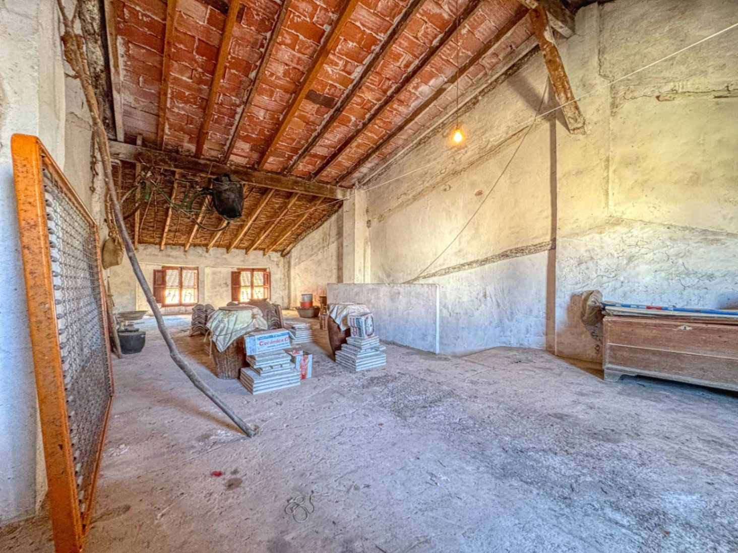 Casa para vivir o invertir en Pego, Alicante, con 4 habitaciones.