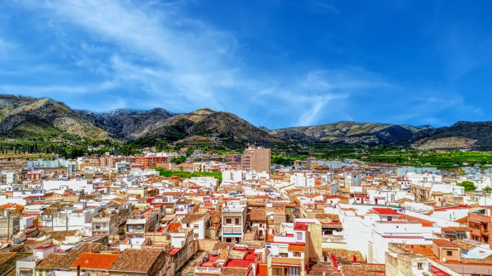 Cuarto piso sin ascensor de 178 m2 en el centro de Pego (Alicante)