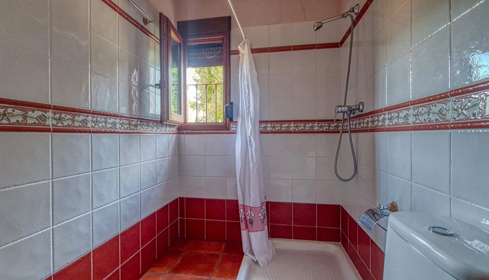 Inversión vivienda y negocio rural con licencia en Planes (Alicante)