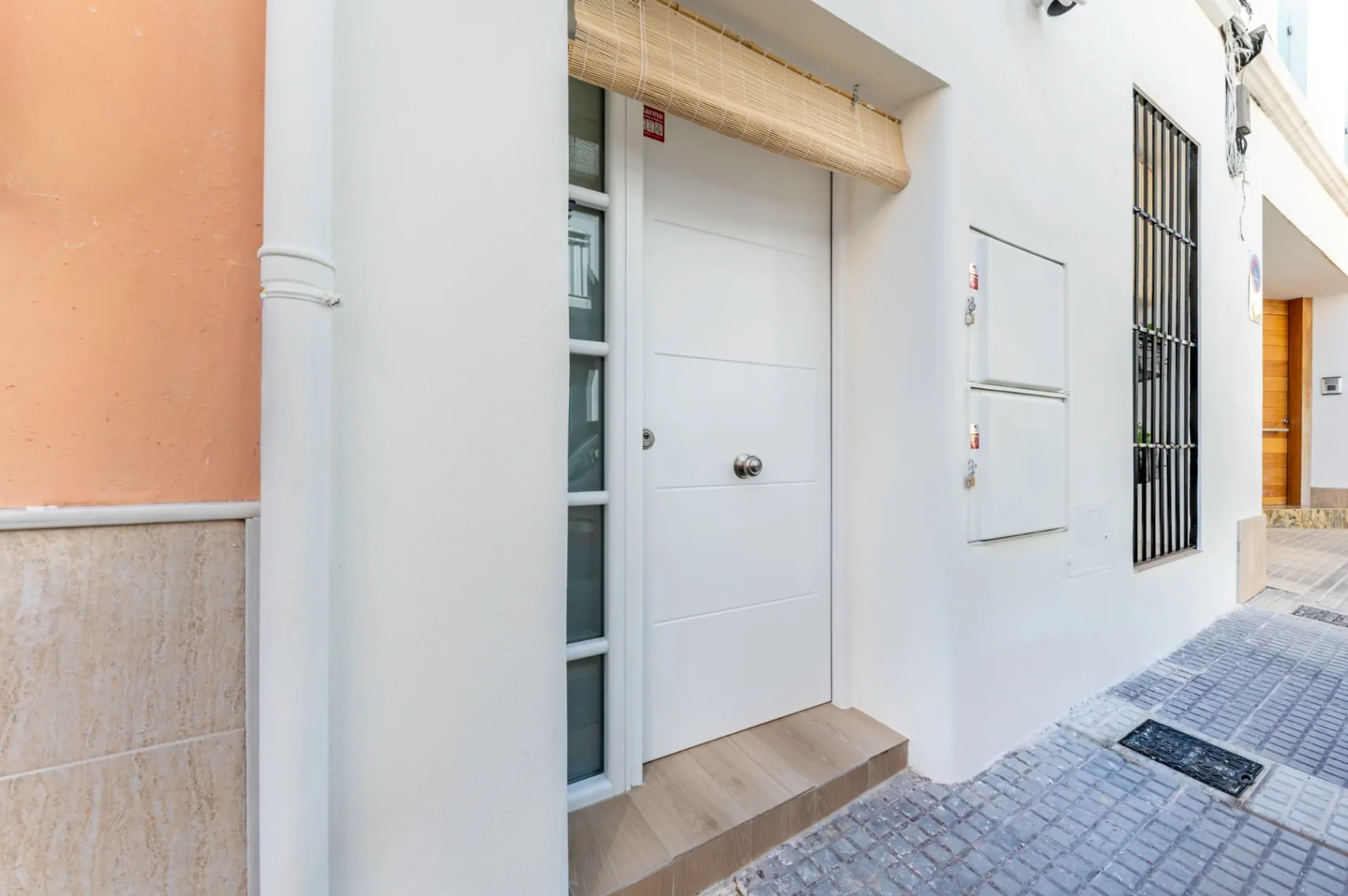 Casa con patio y piscina en Pego (Costa Blanca)