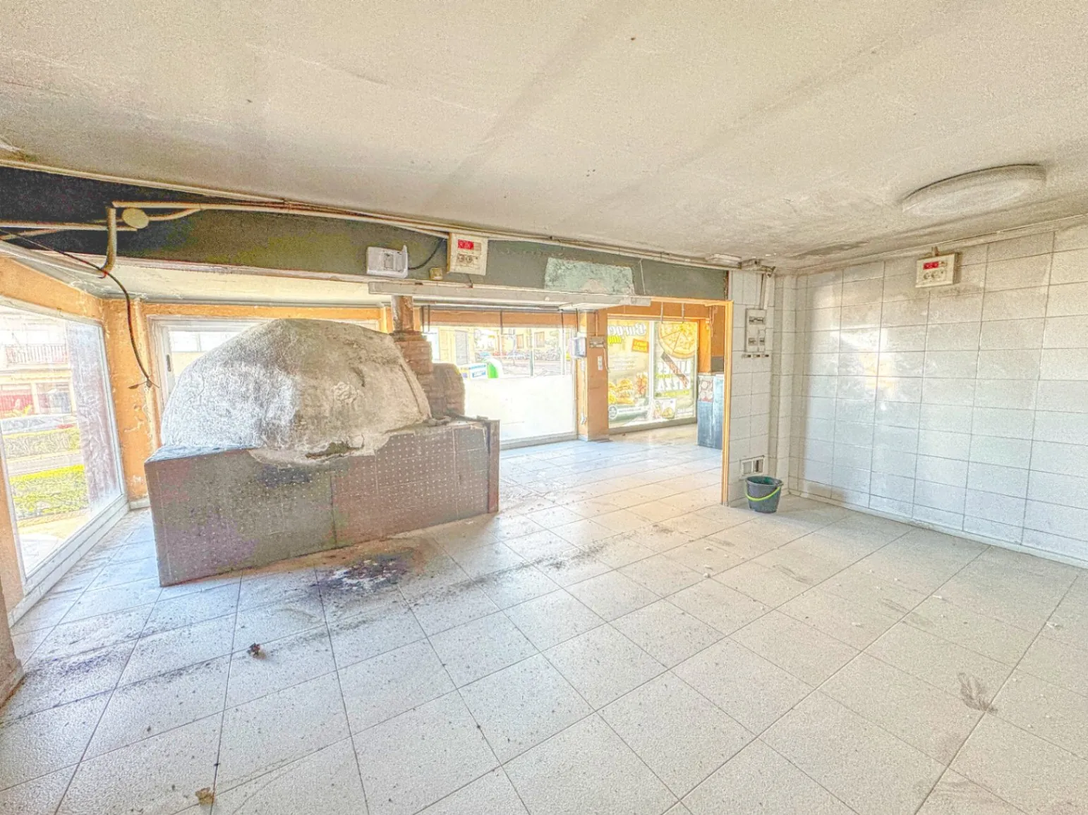 Inversión en locales y viviendas en Pego (Costa Blanca)