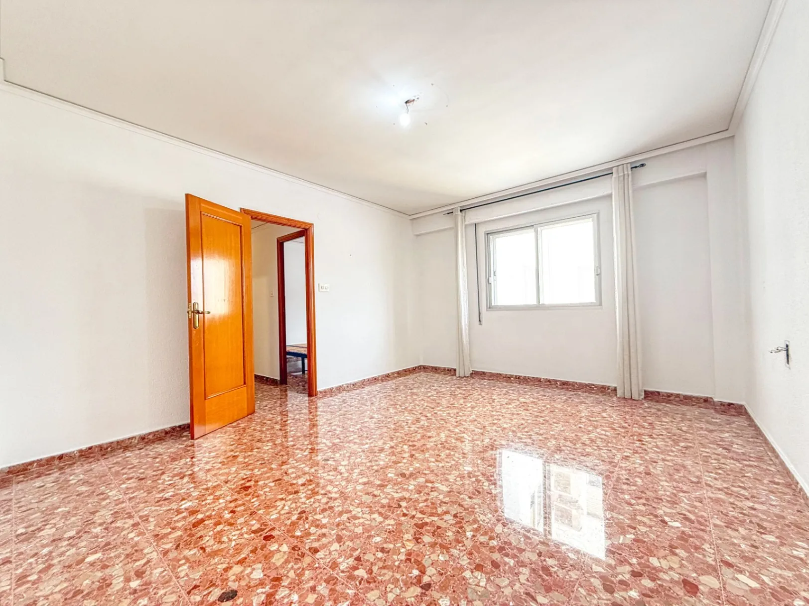 Piso con ascensor y vistas en Oliva - Costa Blanca