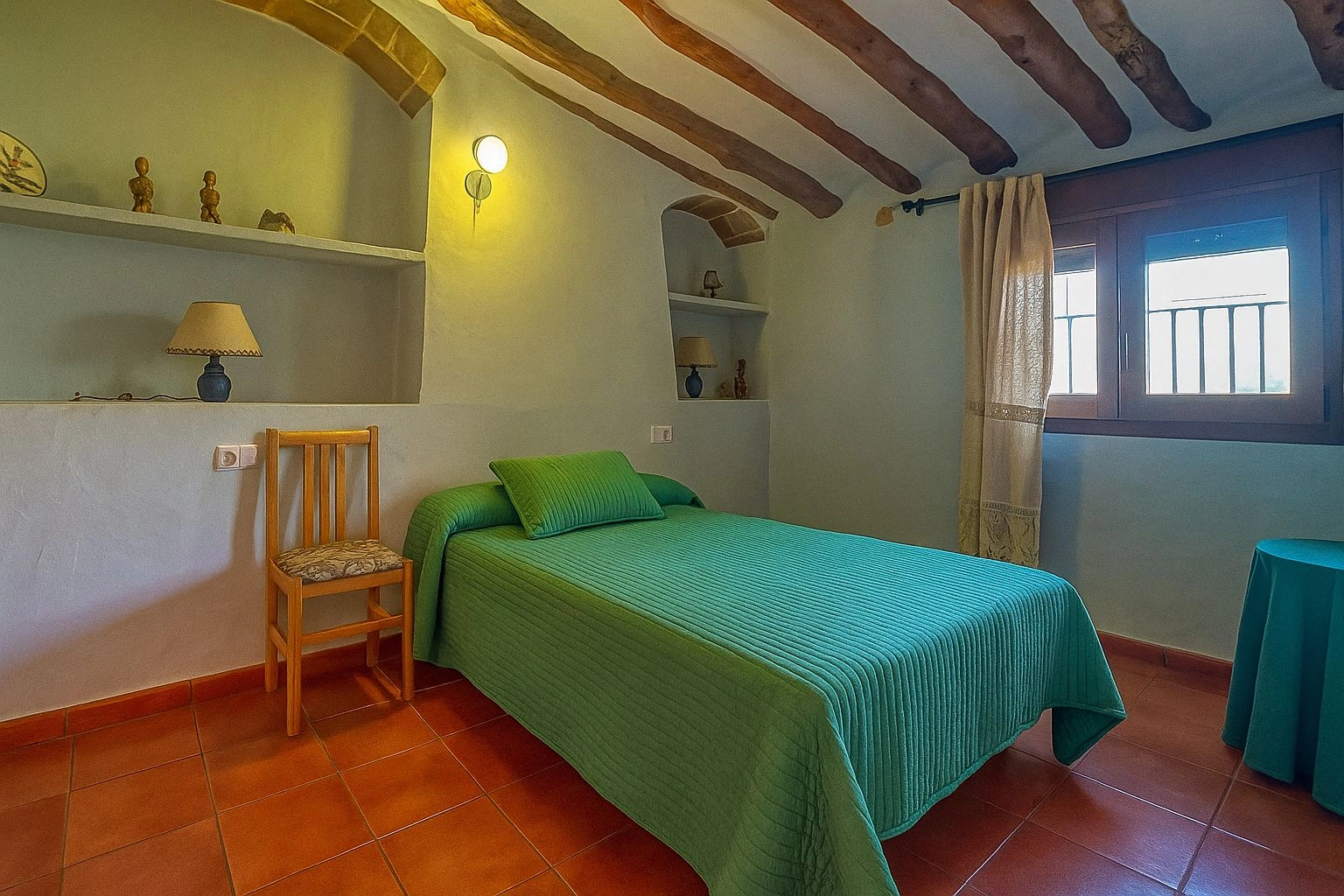 Inversión vivienda y negocio rural con licencia en Planes (Alicante)
