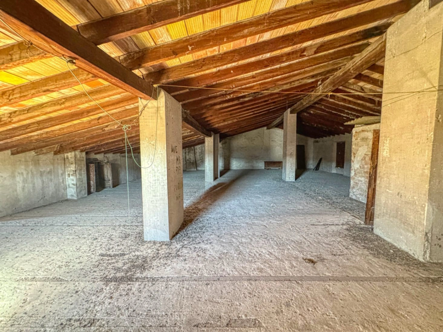 Inversión en la Costa Blanca, vivienda e ingresos económicos