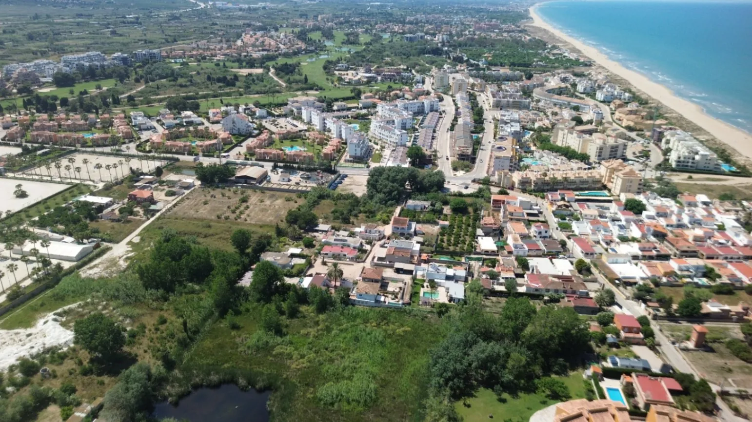 Parcela en venta en Oliva, Partida Manegues a un minuto de la playa de arena