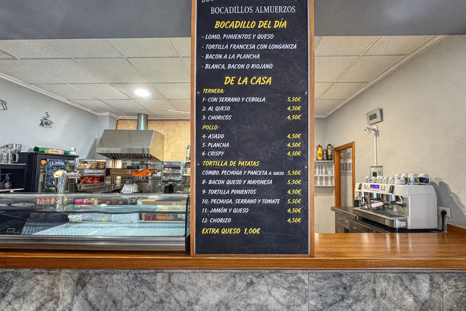 Fully operational hospitality business in Pego, Alicante