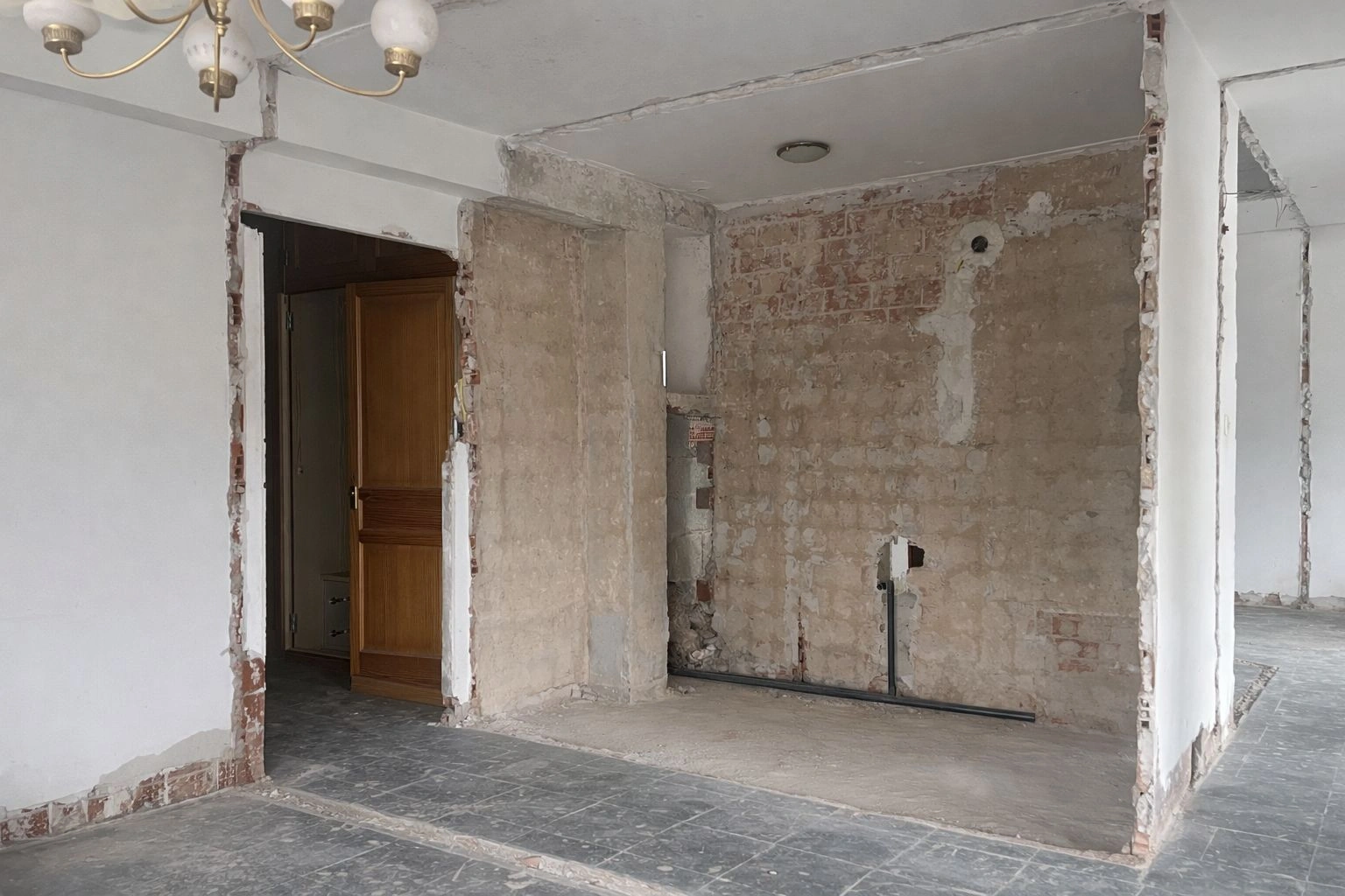 Piso para inversores. Proyecto en blanco.