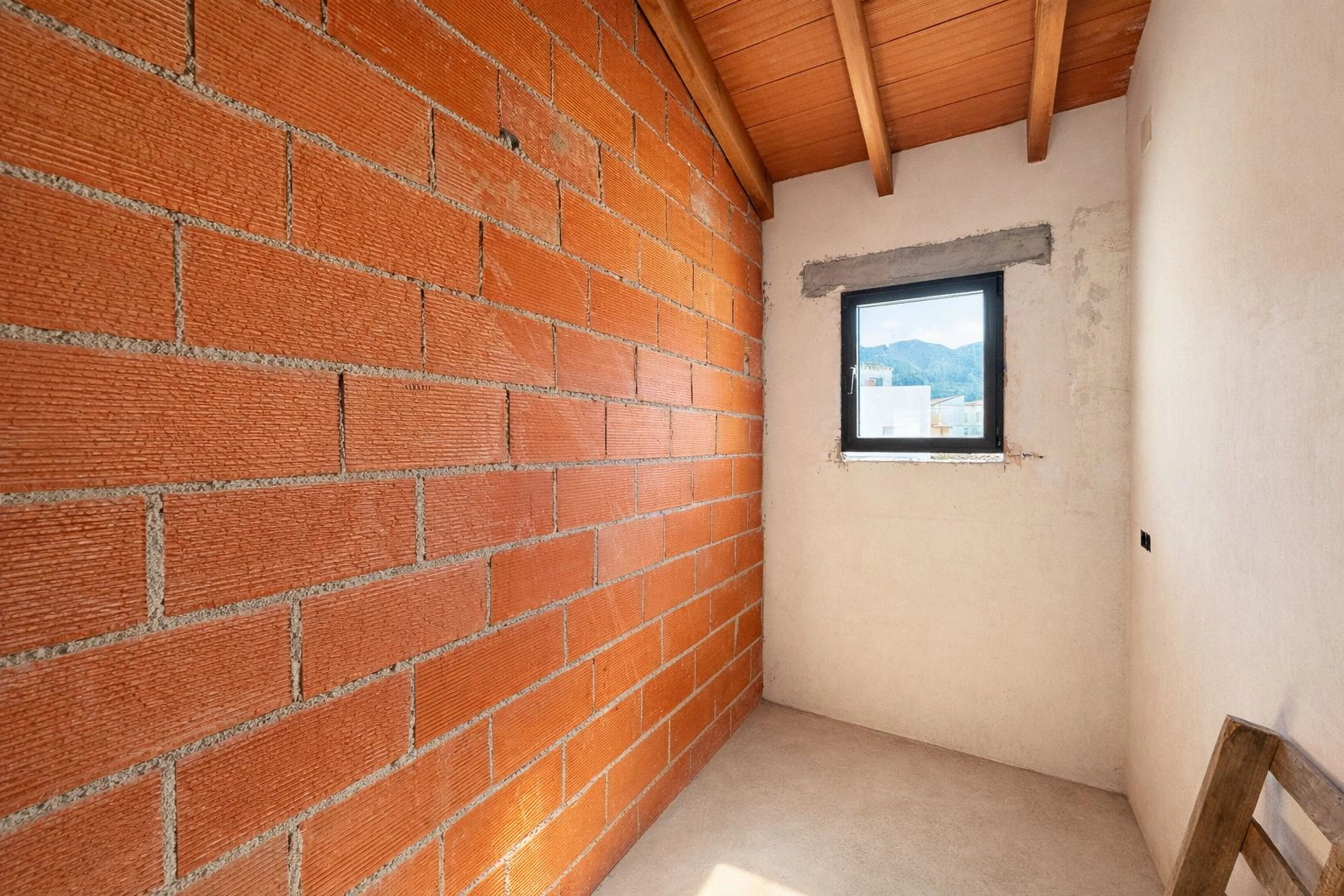 Oportunidad de inversión: casa para terminar con margen real superior al 15% en Pego