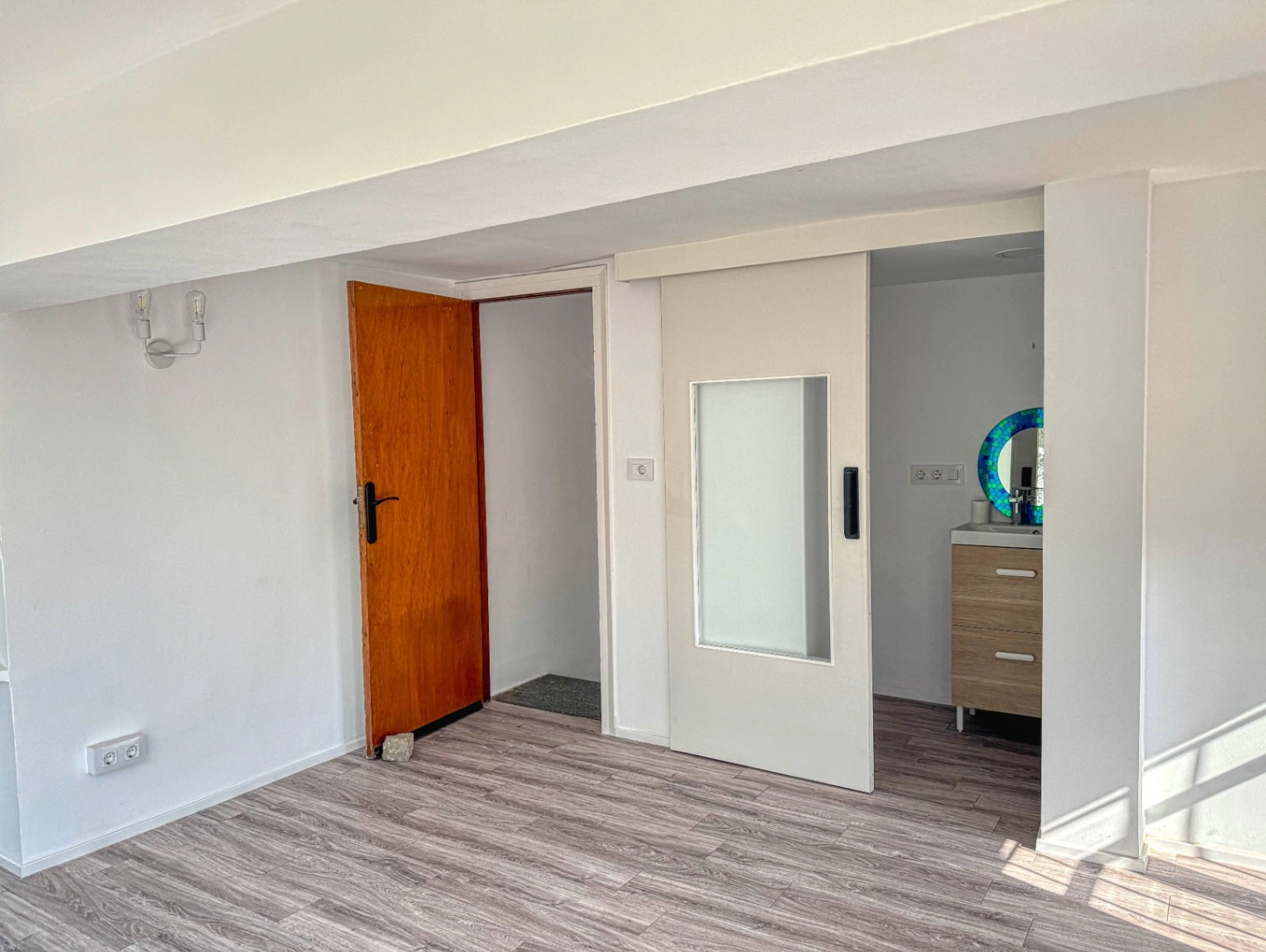 Chalet con pista de tenis y jardín en Les Rotes (Denia)