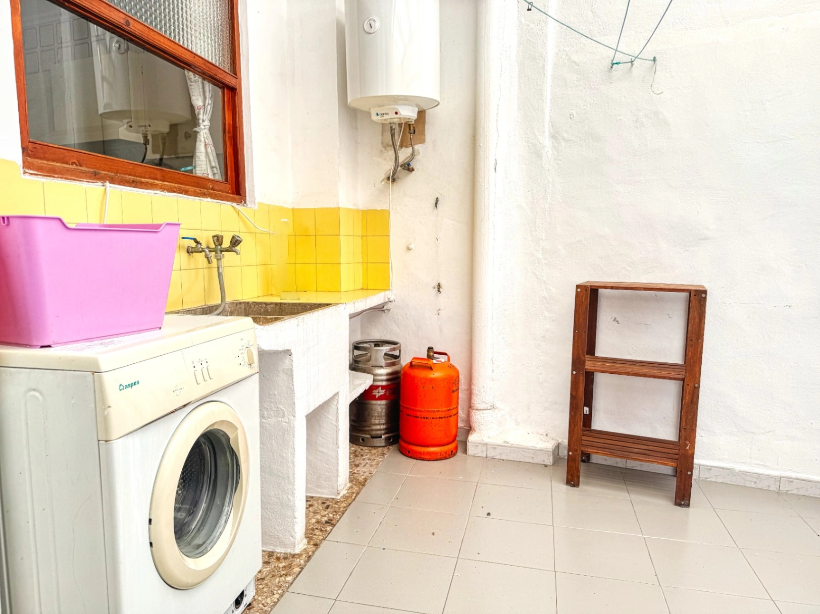 Vivienda con garaje para invertir en Pego (cerca de Denia)