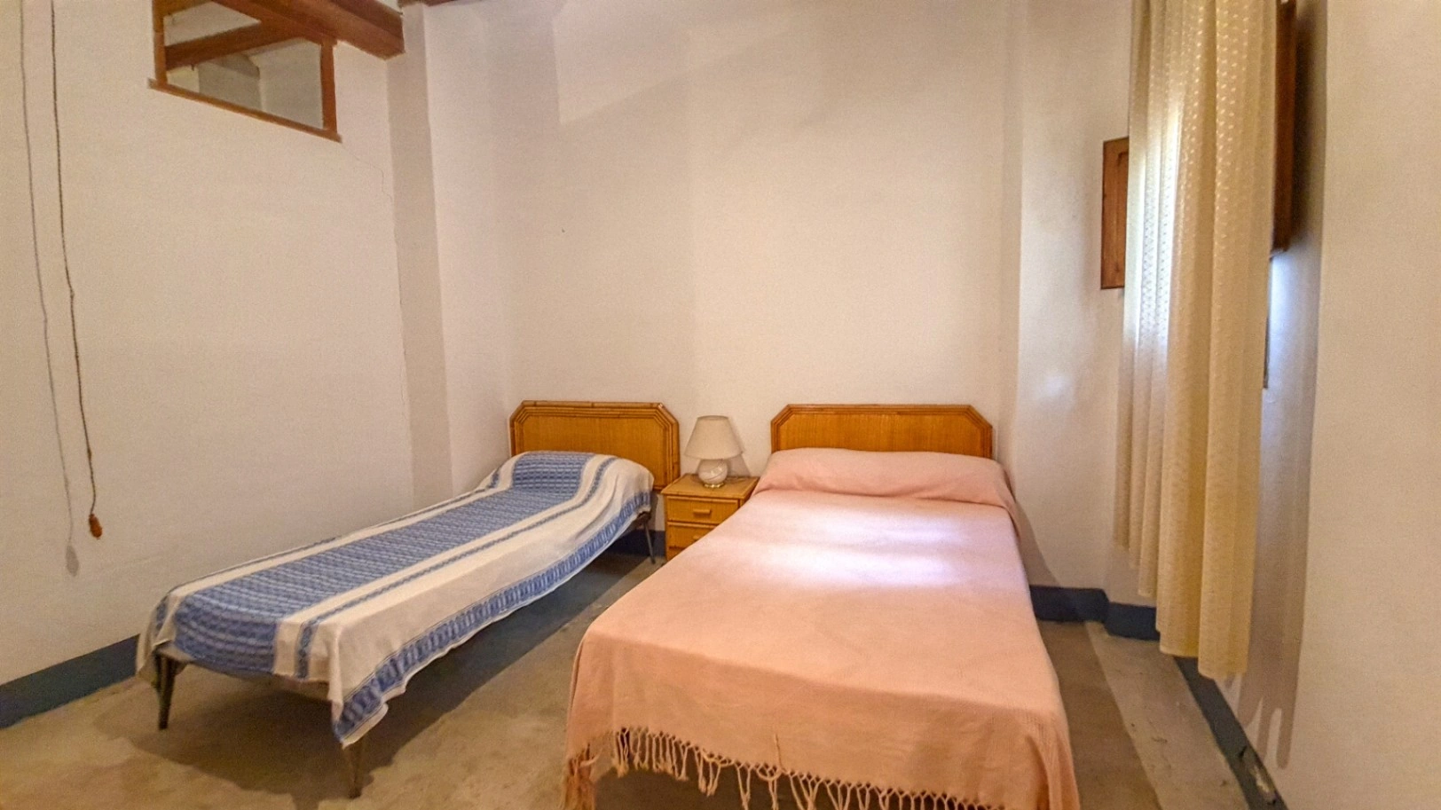 Casa 4 habitaciones de 255 m² en Castell de Castells (03793)