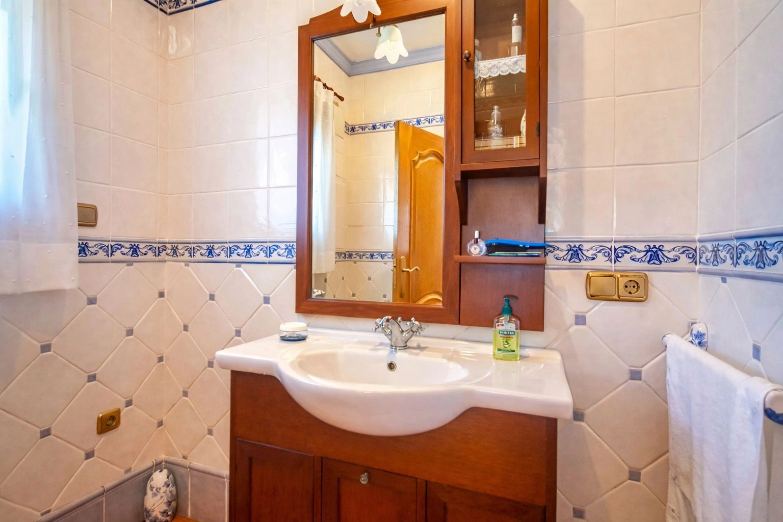 Vivienda familiar con zona wellness y gran garaje en Pego (Costa Blanca)