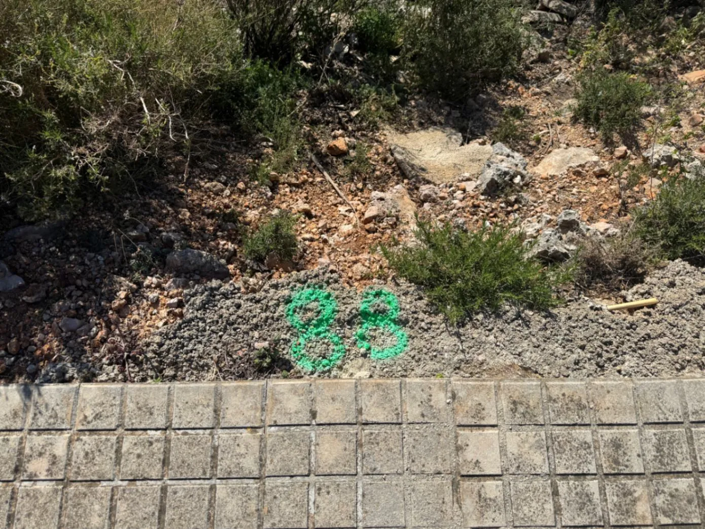 Parcelas urbanas consolidadas en venta Urbanización Tossal Gros en la Font d'En Carros (Costa Blanca)