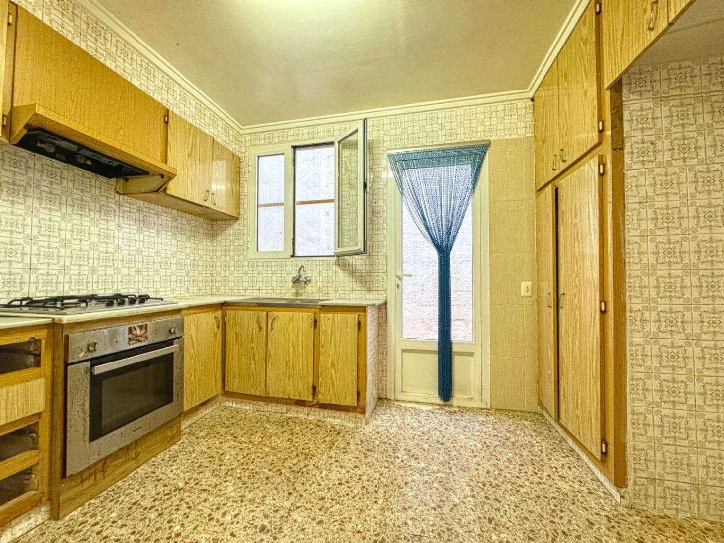 Casa para vivir o invertir en Pego, Alicante, con 4 habitaciones.