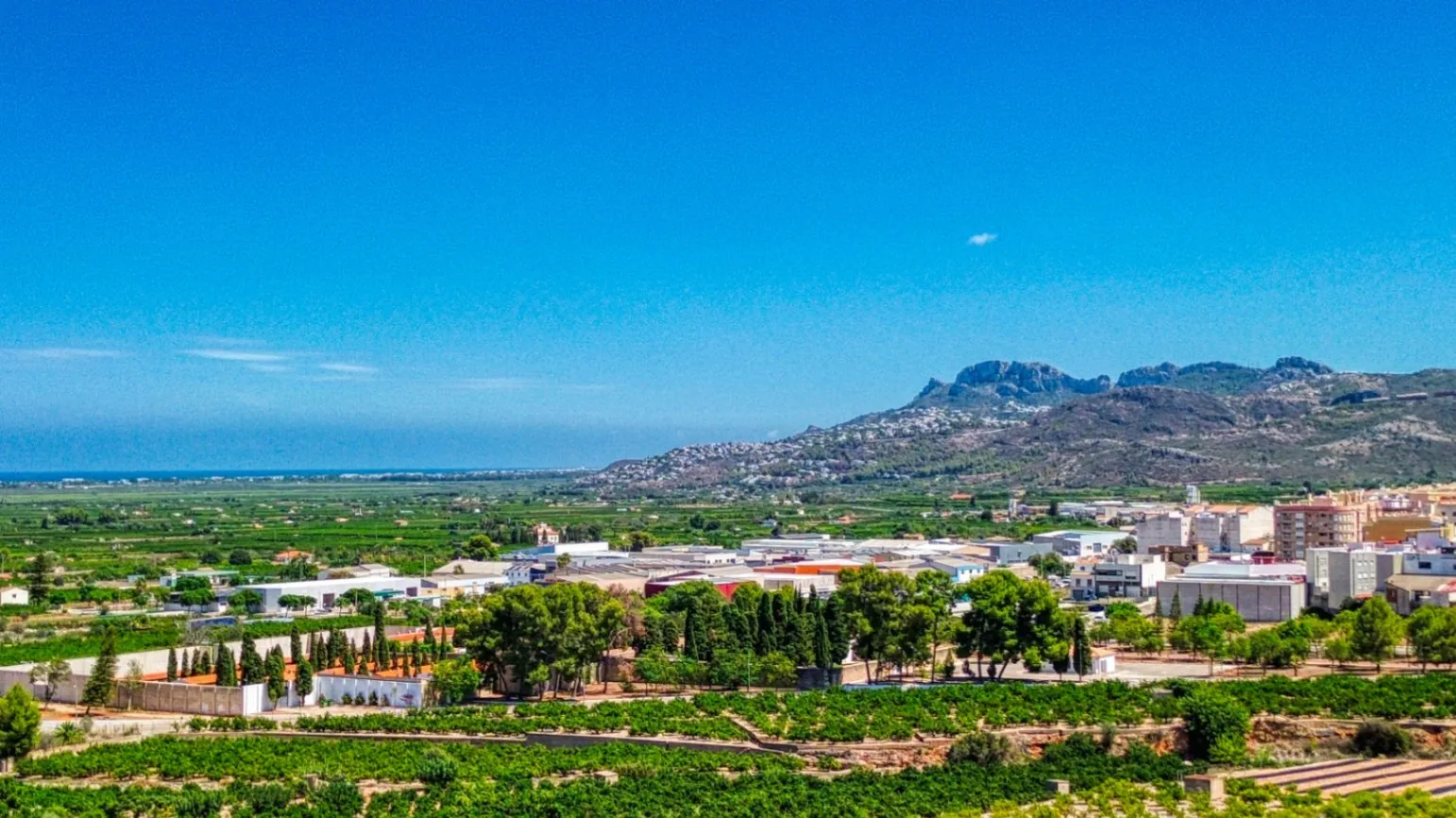 Local comercial en venta en Pego, Alicante - 72 m².