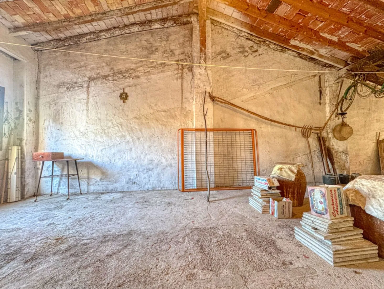 Casa para vivir o invertir en Pego, Alicante, con 4 habitaciones.
