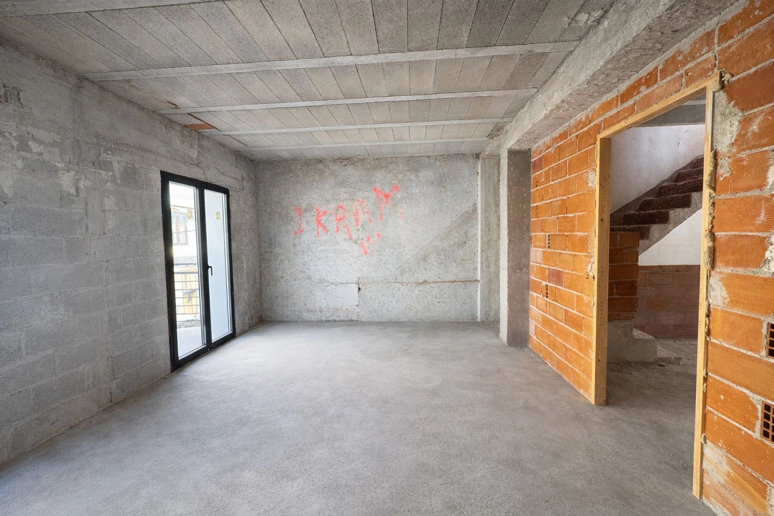 Oportunidad de inversión: casa para terminar con margen real superior al 15% en Pego
