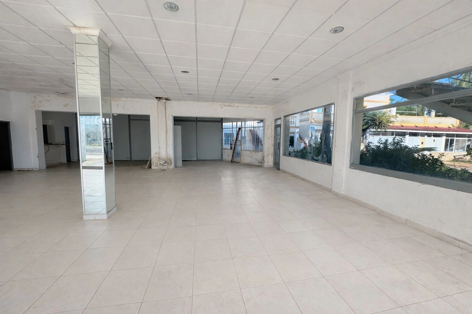 Oportunidad de inversión hotelera: complejo con licencia, eventos y alto potencial de rentabilidad en Ondara (Costa Blanca)