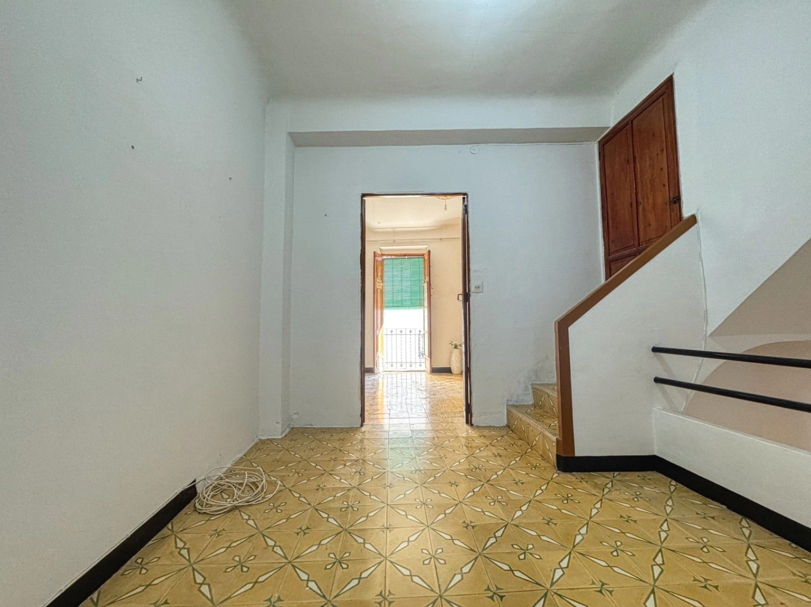 Casa para vivir o invertir en Pego, Alicante, con 4 habitaciones.