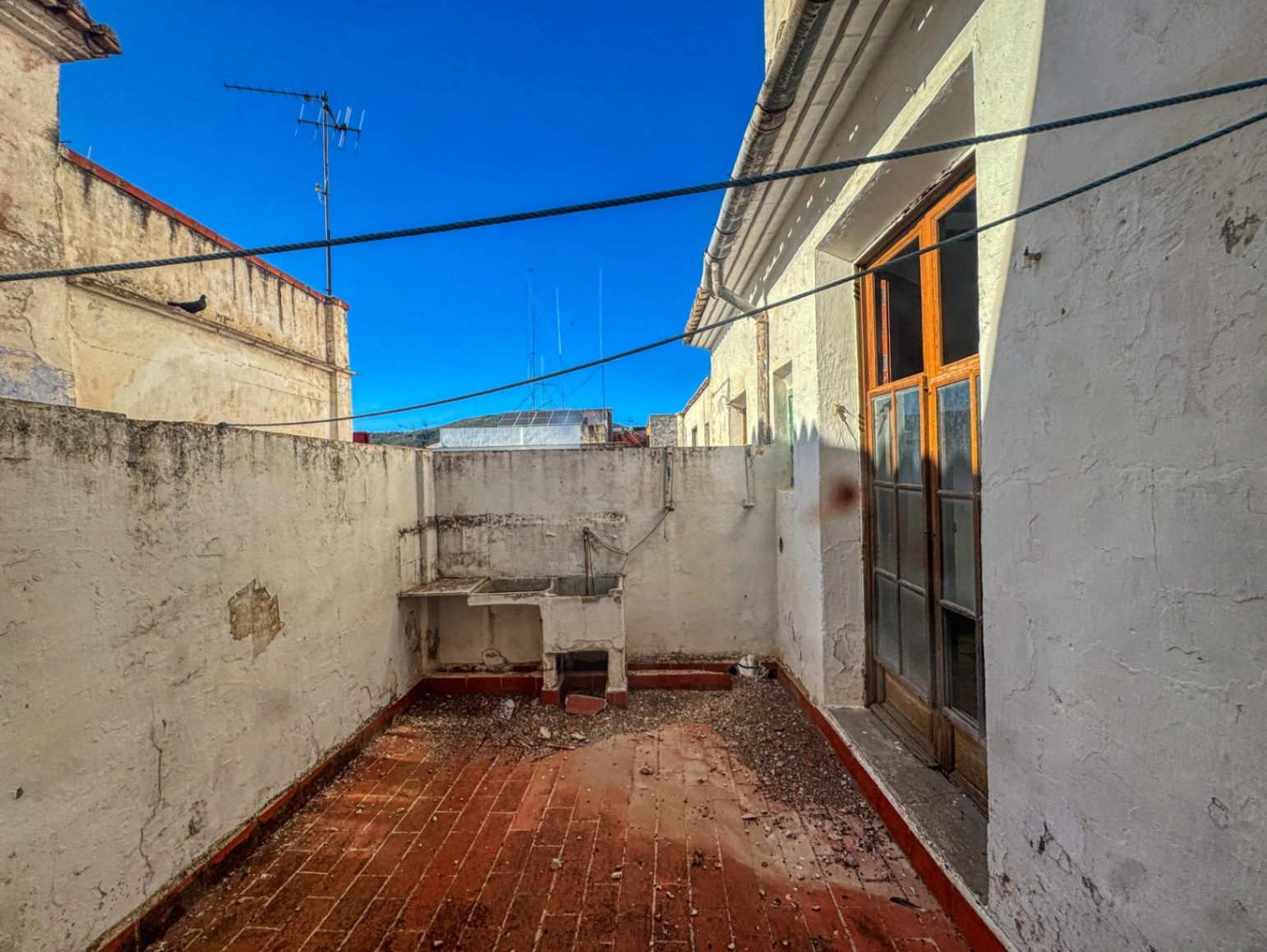 Inversión en la Costa Blanca, vivienda e ingresos económicos