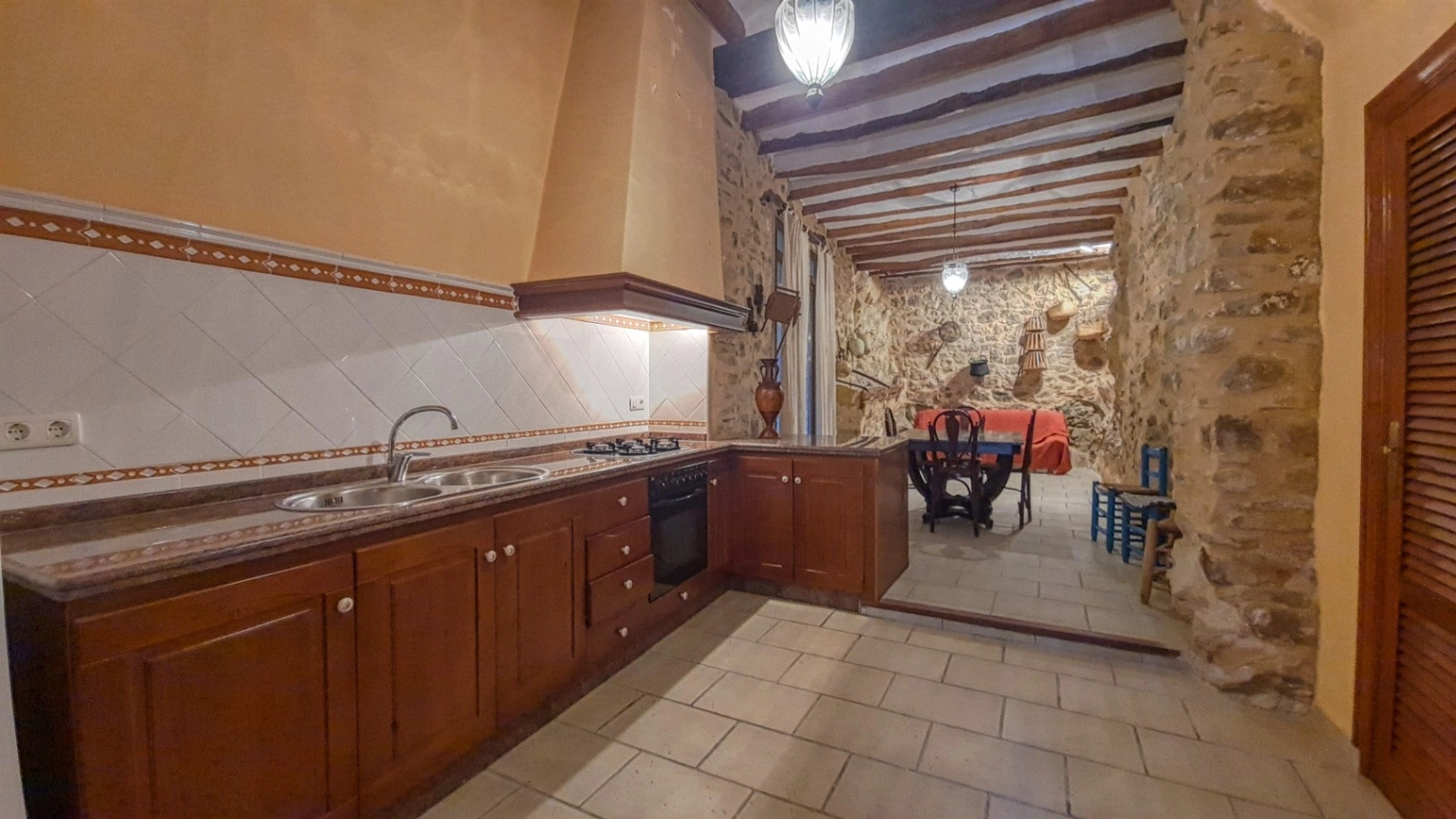 Casa 4 habitaciones de 255 m² en Castell de Castells (03793)