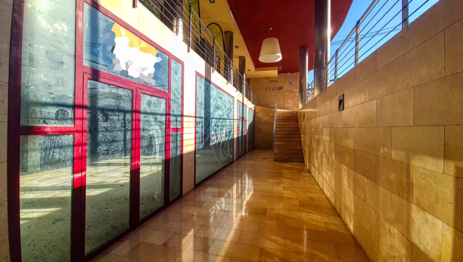 Alquiler amplio local comercial céntrico en Pego (Costa Blanca)