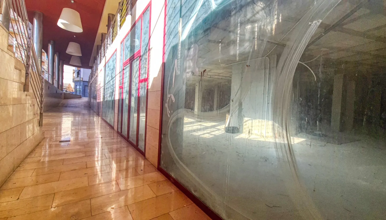 Alquiler amplio local comercial céntrico en Pego (Costa Blanca)