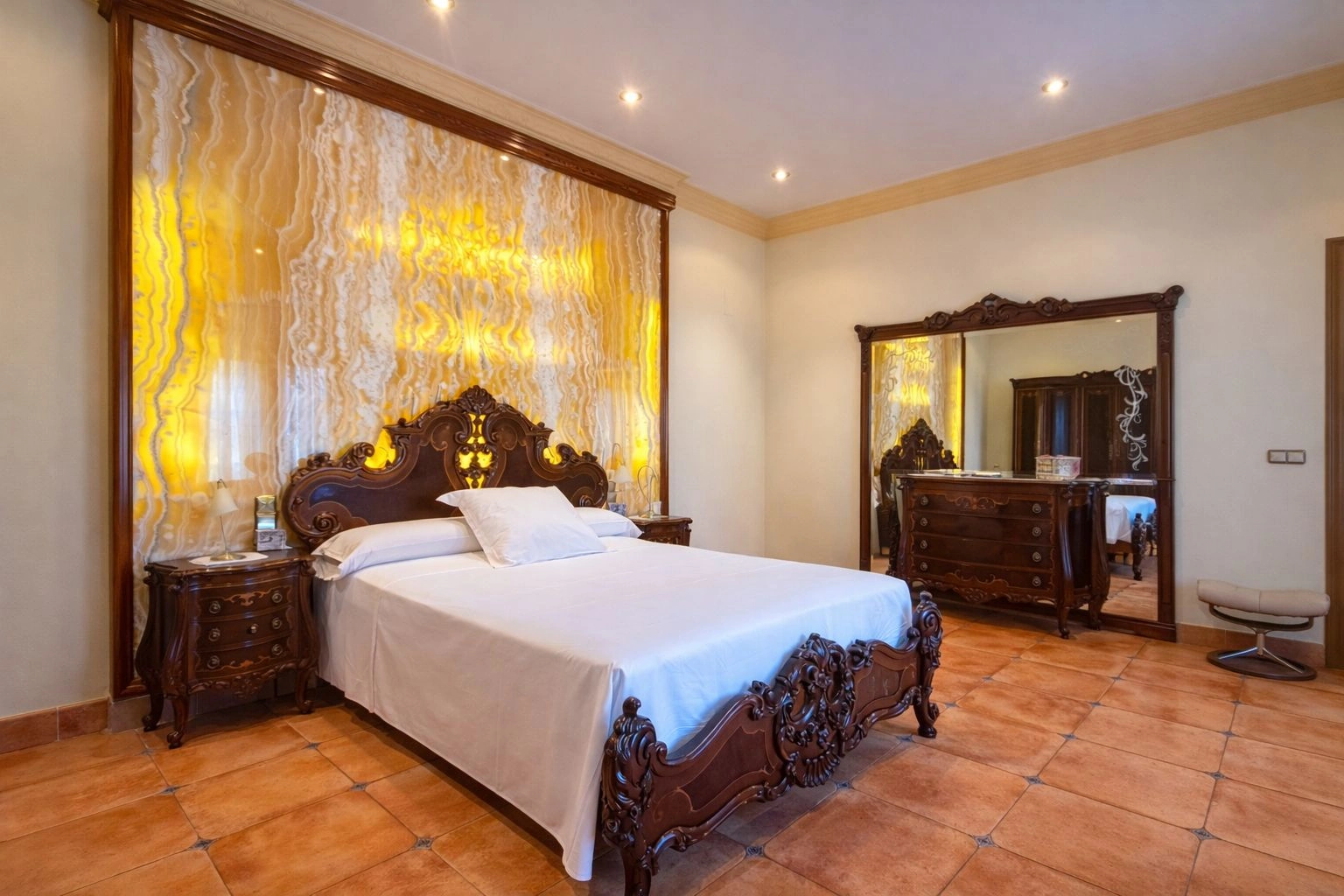 Vivienda familiar con zona wellness y gran garaje en Pego (Costa Blanca)