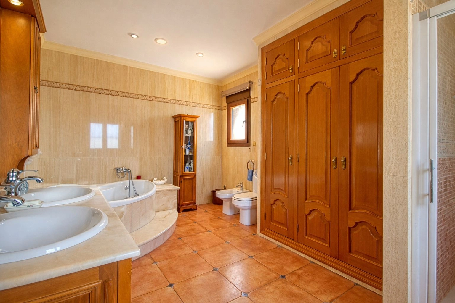 Vivienda familiar con zona wellness y gran garaje en Pego (Costa Blanca)
