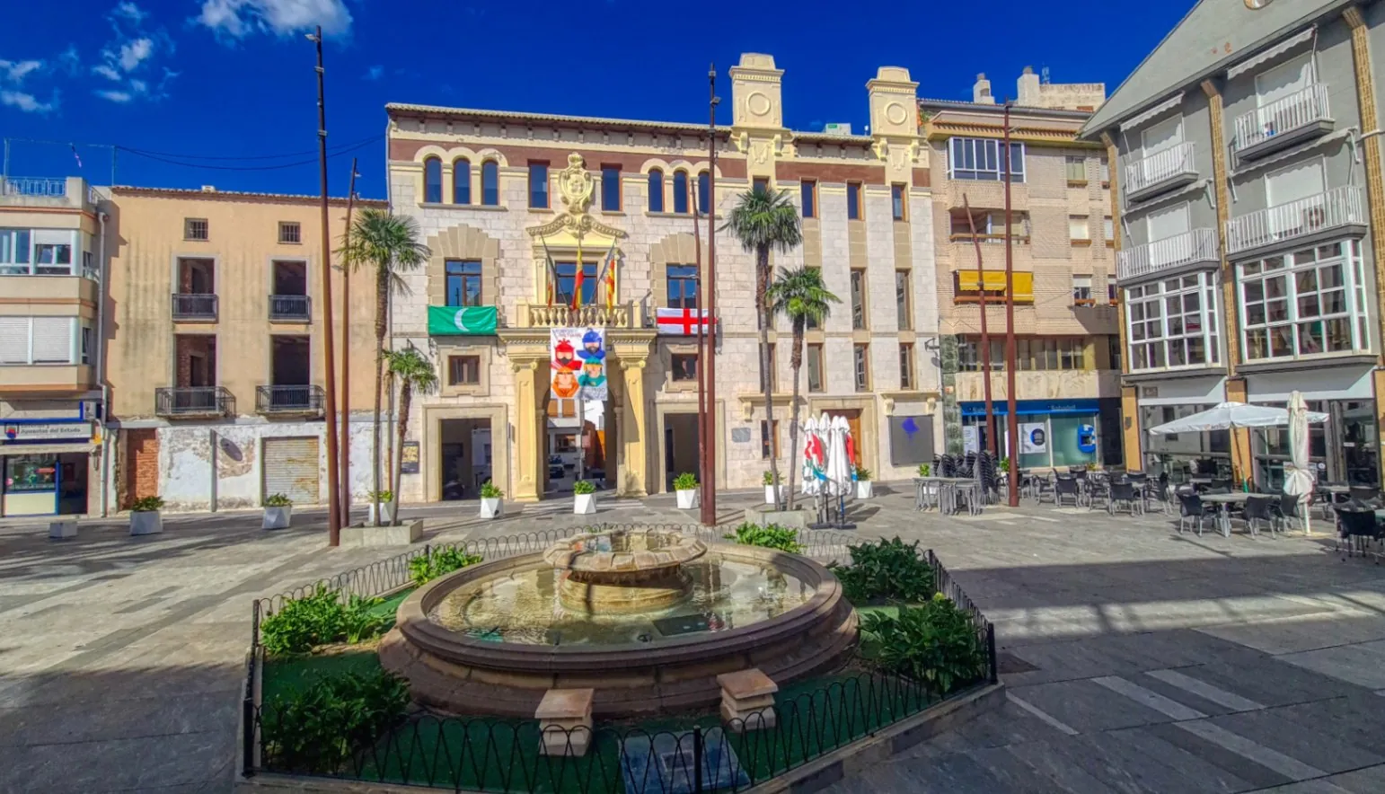 Segundo piso sin ascensor en Pego, con balcón y aire acondicionado.