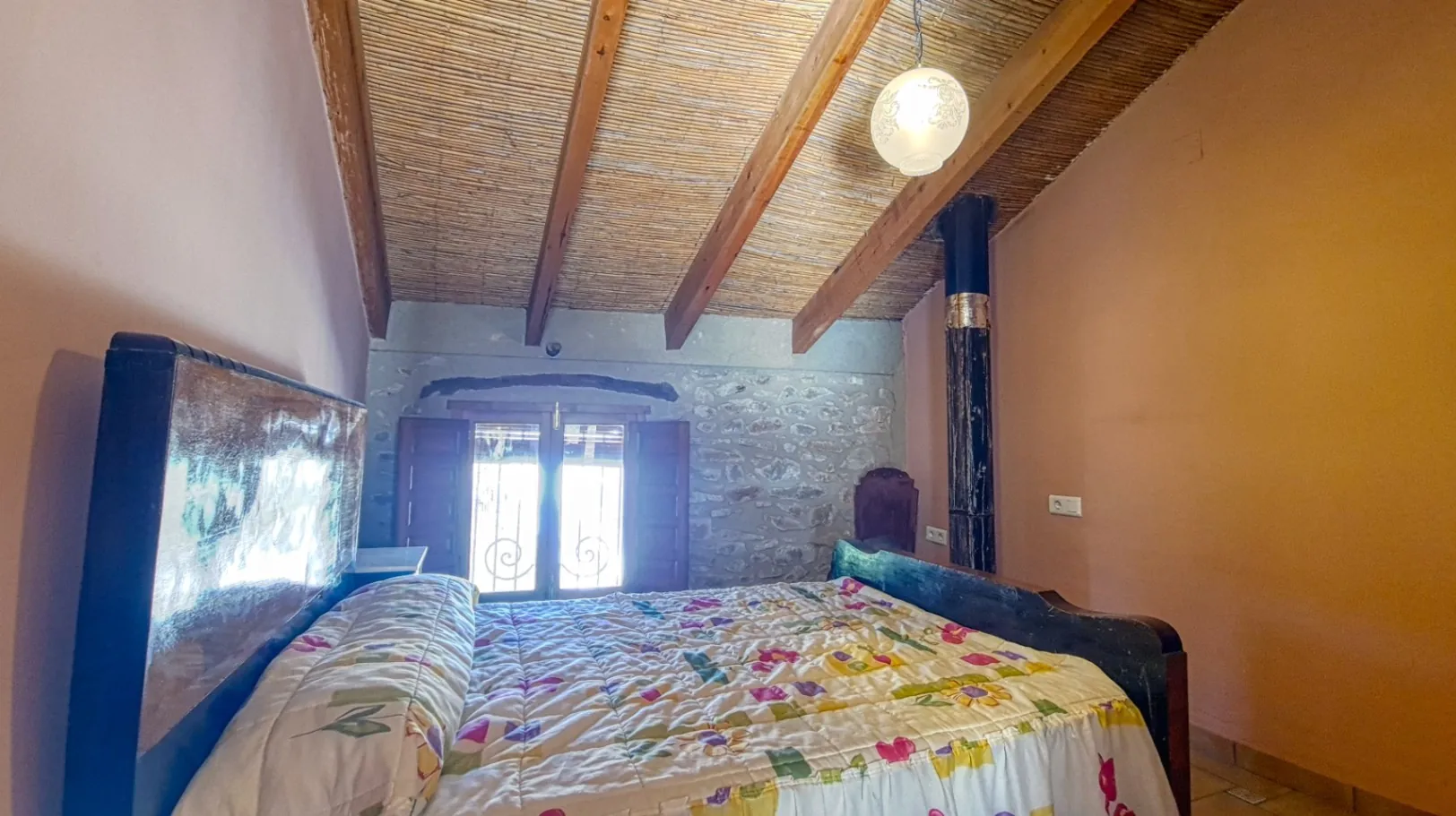 En venta Casa Rural con Licencia en Vigor en la Vall de Gallinera (Alicante)
