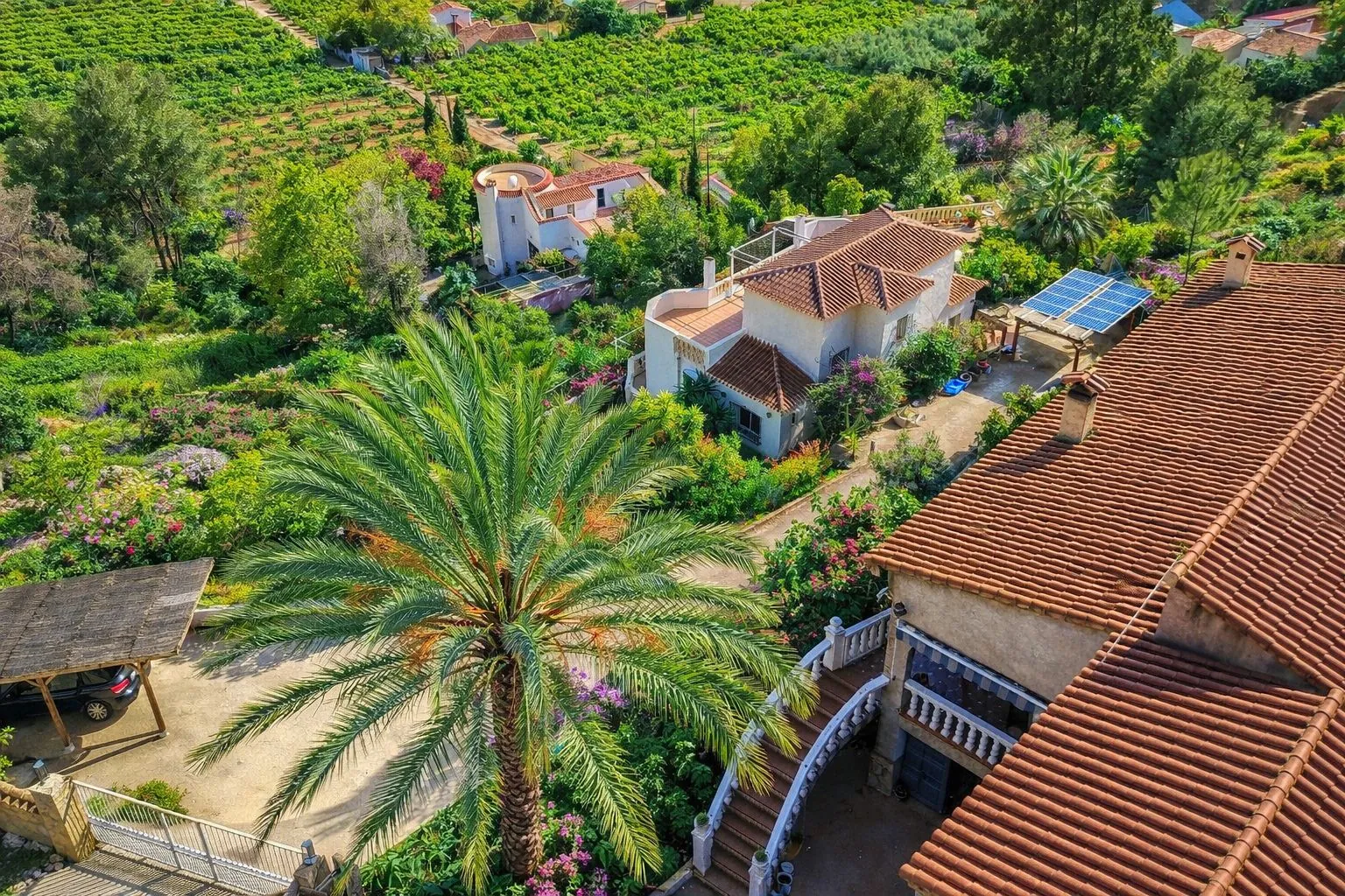 Chalet en venta de 5 dormitorios en Pego, Alicante.