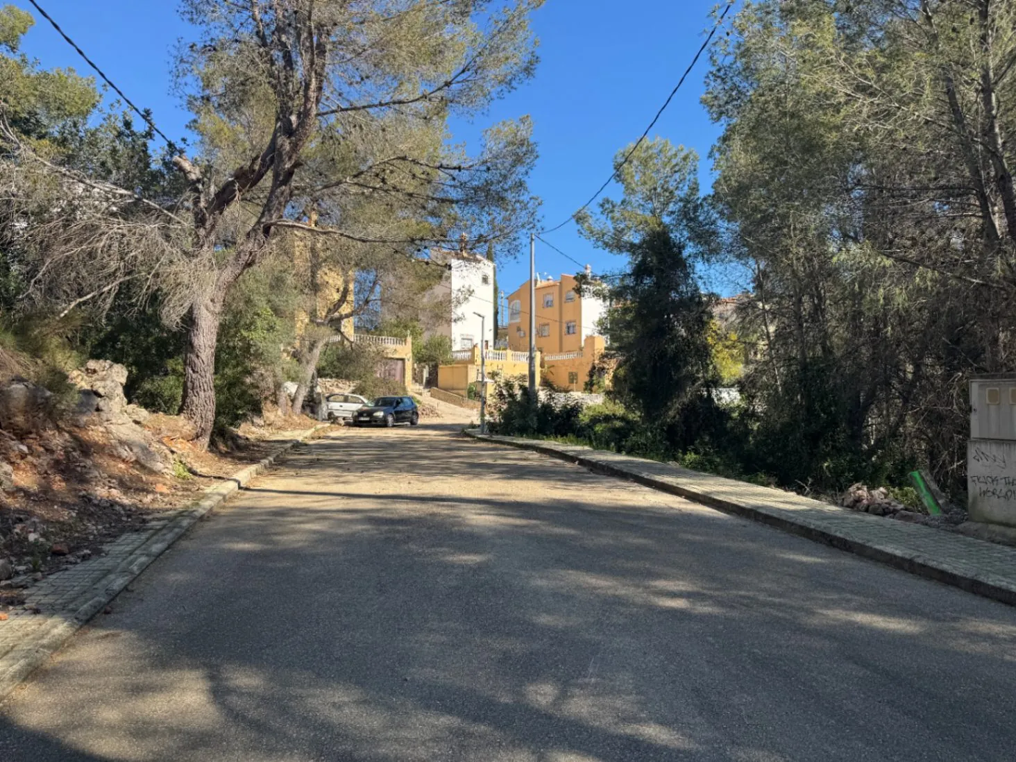 Parcelas urbanas consolidadas en venta Urbanización Tossal Gros en la Font d'En Carros (Costa Blanca)