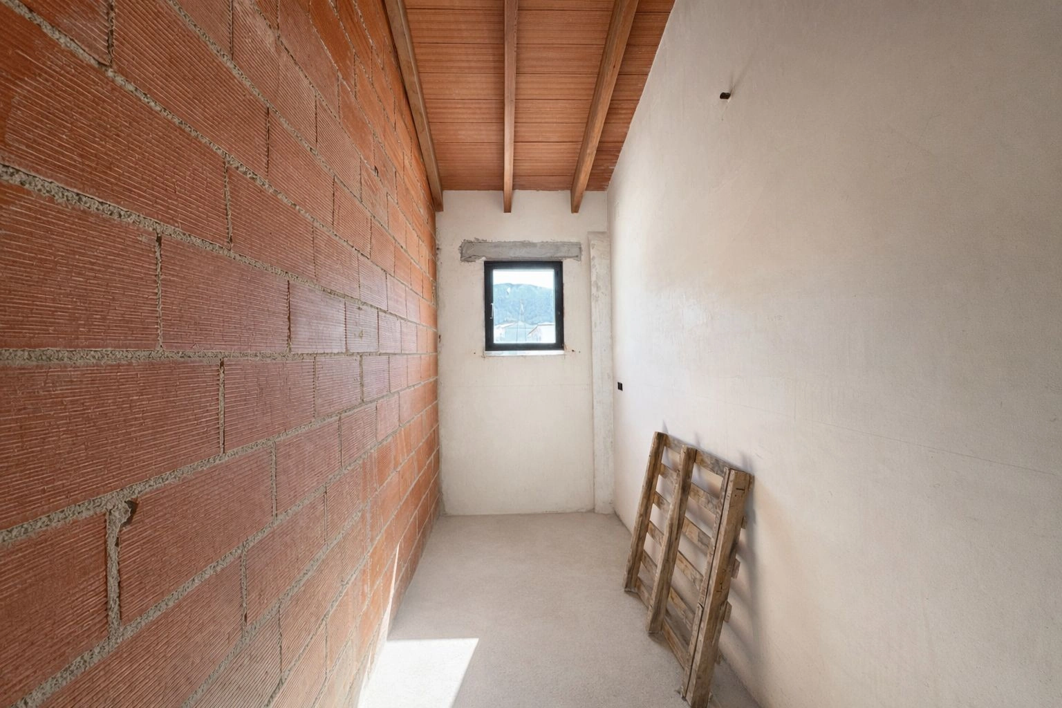 Oportunidad de inversión: casa para terminar con margen real superior al 15% en Pego
