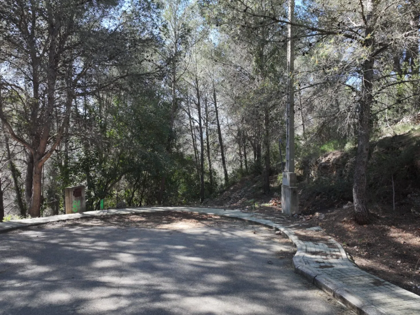 Parcelas urbanas consolidadas en venta Urbanización Tossal Gros en la Font d'En Carros (Costa Blanca)