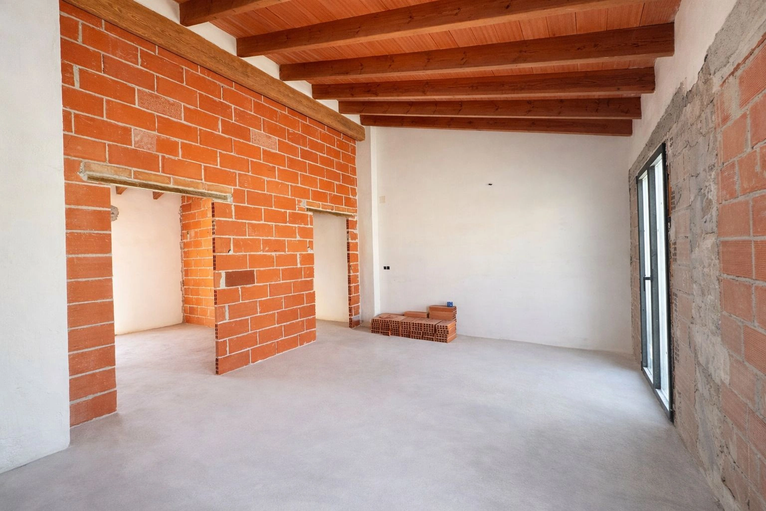 Oportunidad de inversión: casa para terminar con margen real superior al 15% en Pego