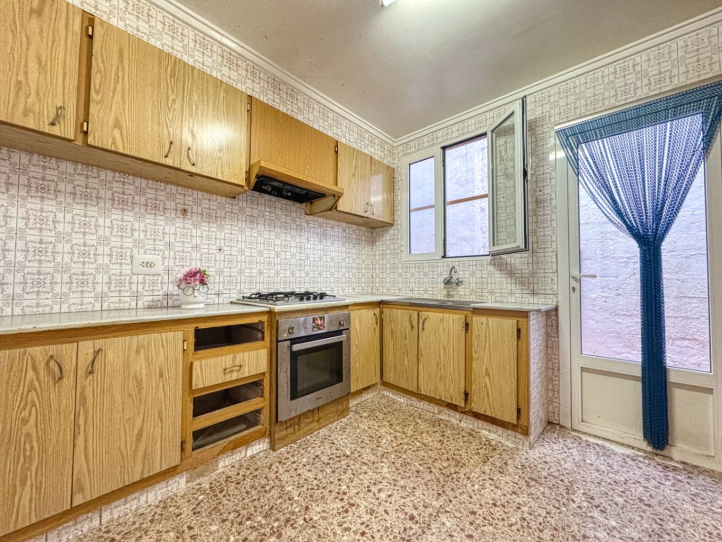 Casa para vivir o invertir en Pego, Alicante, con 4 habitaciones.