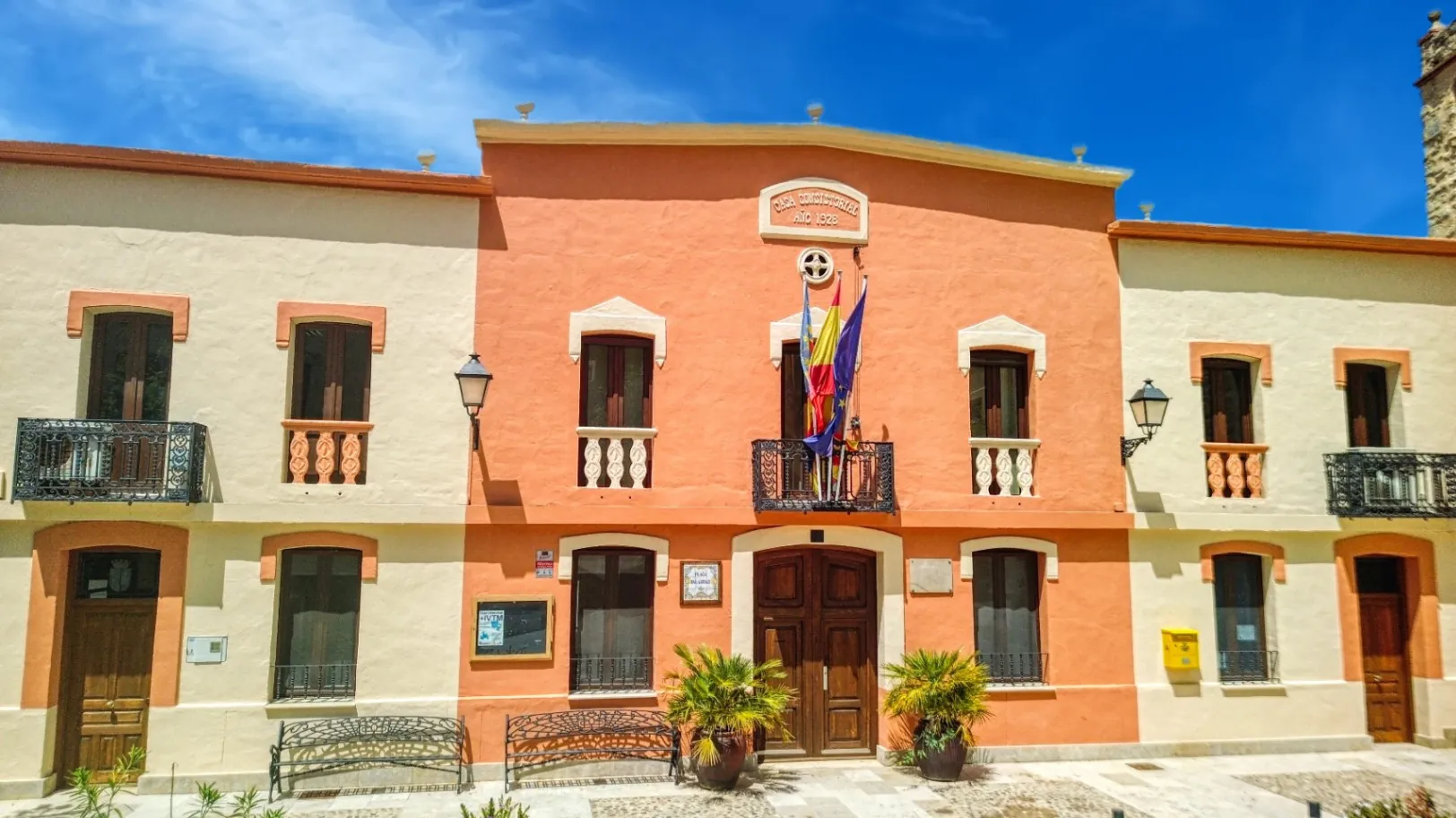 Country house for sale in Vall d'Alcalá (Alicante) and a plot of 12,000 m².