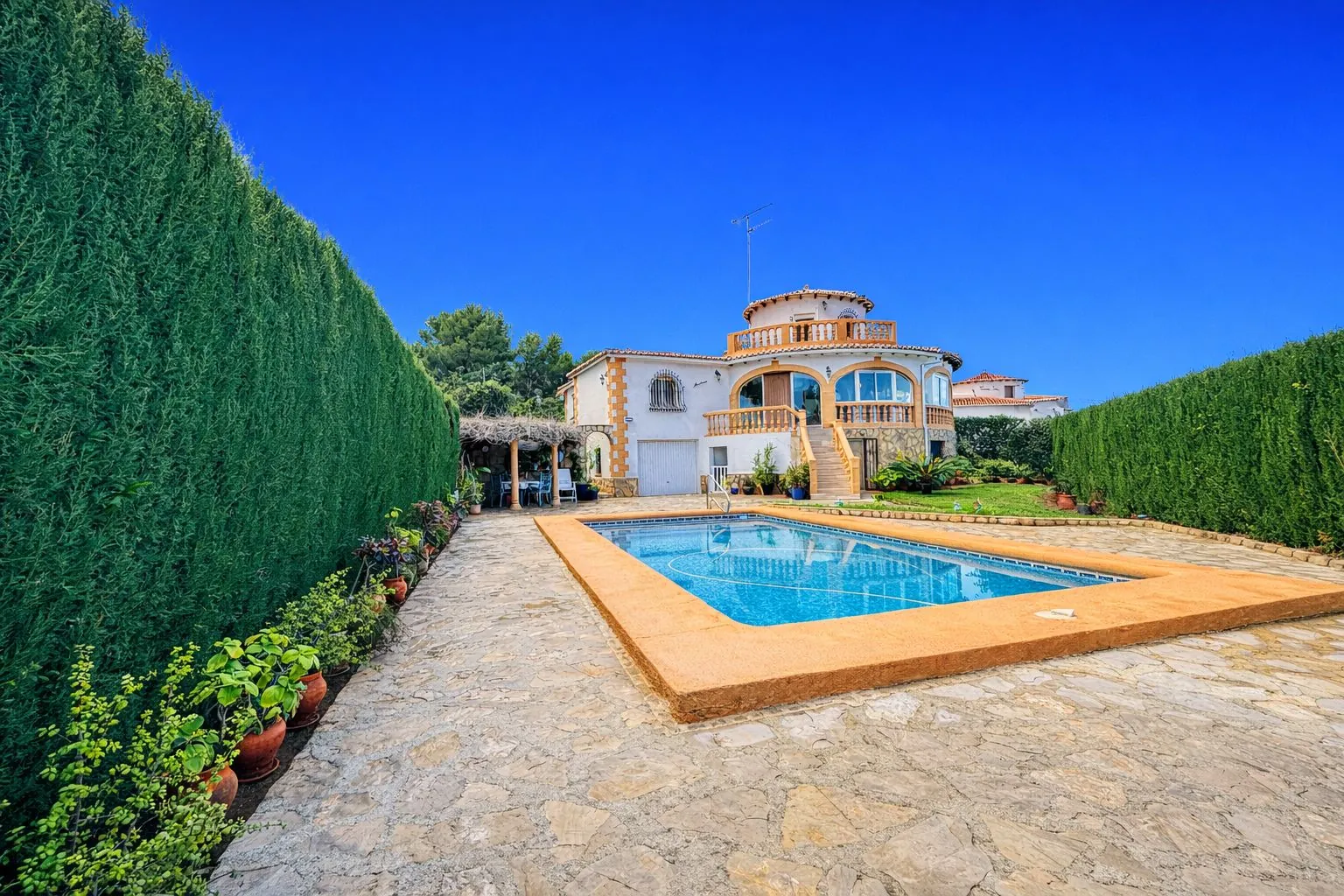 Chalet individual en el Mongó (Denia)