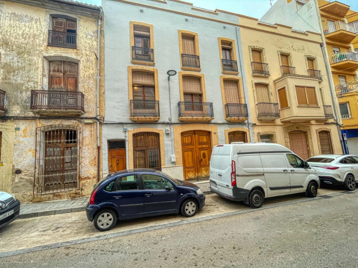 House with 13 rooms and 422 m² in the heart of Pego (03780)