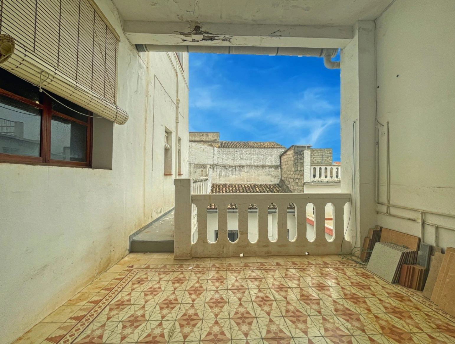 House with 13 rooms and 422 m² in the heart of Pego (03780)