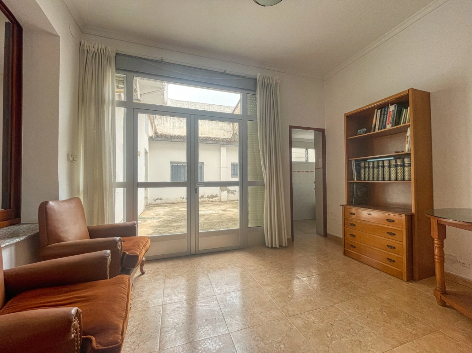 House with 13 rooms and 422 m² in the heart of Pego (03780)