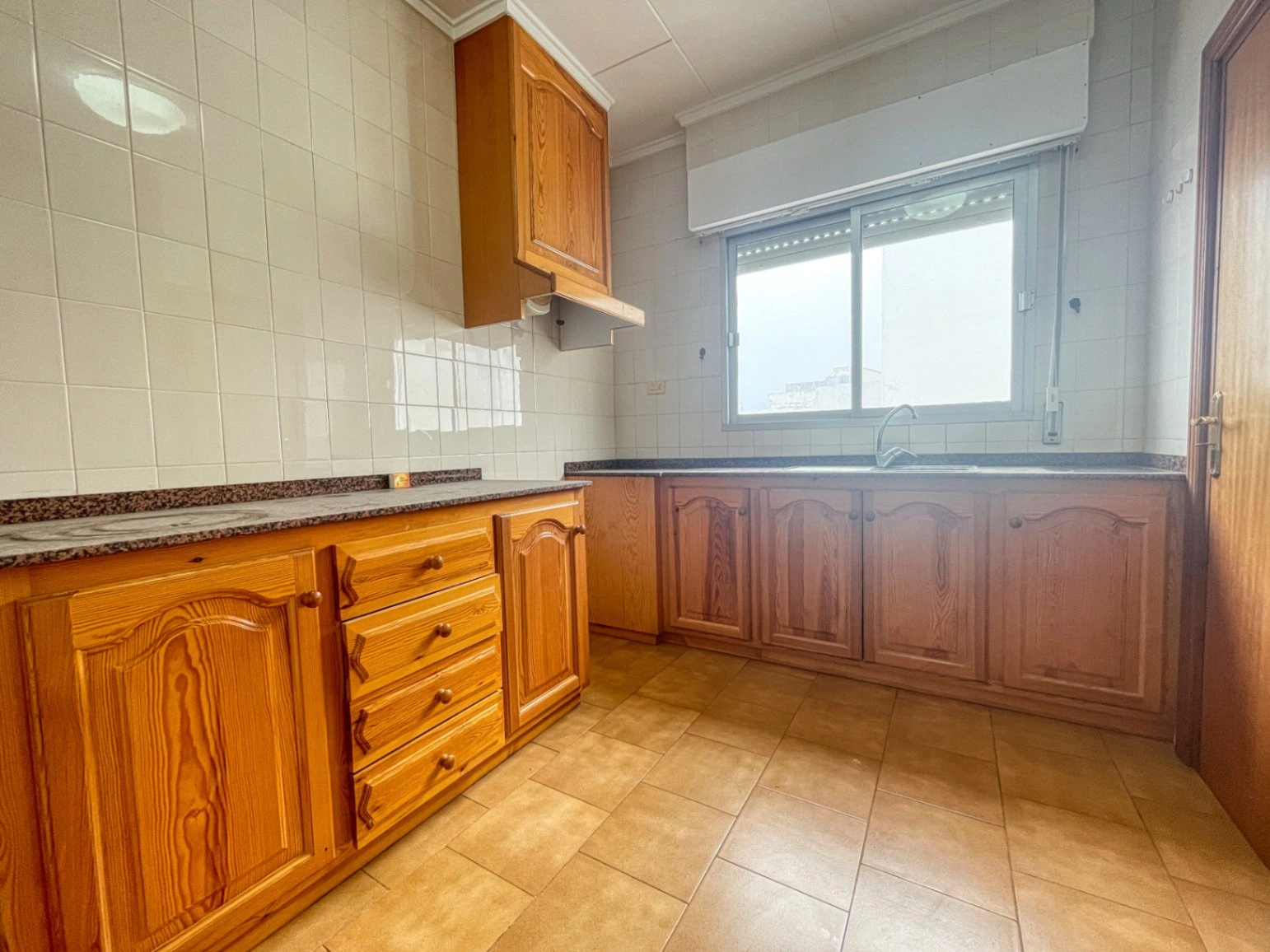House with 13 rooms and 422 m² in the heart of Pego (03780)